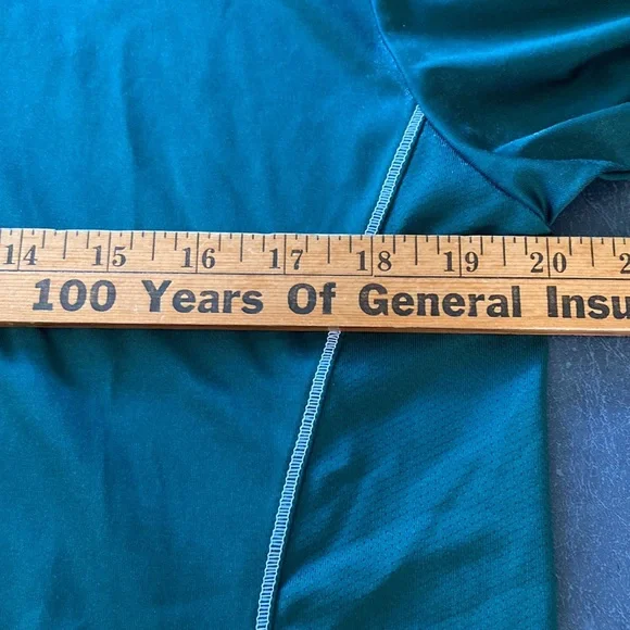 Nike golf Dri-fit shirt. Size M. - Picture 6 of 7